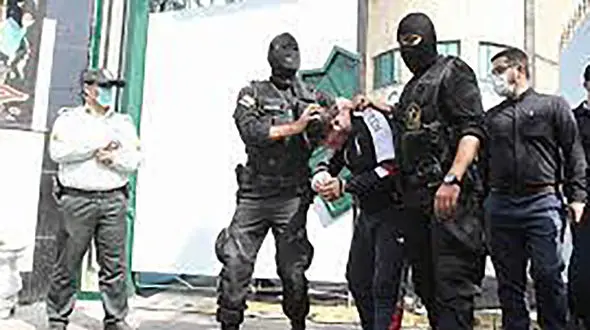 شرور قدارکش در جنوب تهران خودروها را تخریب کرد / وحشت آفرینی و جولان پایان گرفت