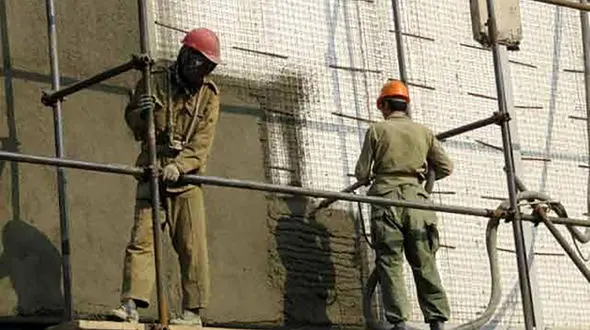 مرگ تلخ کارگر 60 ساله از بالای داربست ساختمان در شیراز