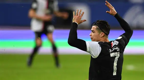 شرط رونالدو برای خداحافظی از بازی‌های ملی/ پای علی دایی در میان است! 