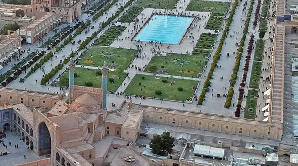 از میدان نقش جهان اصفهان تا قلعه دختر در قزوین