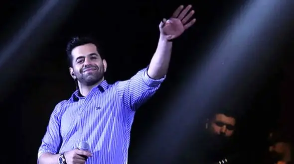 فیلم آواز باشکوه و احساسی رضا بهرام ! /  با آهنگ گل عشق کل سالن رو برد بالا ! 