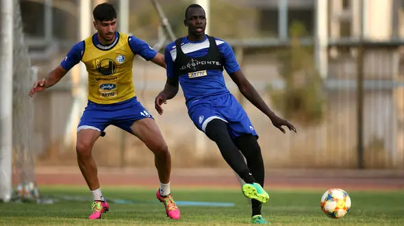 کولاک مهاجم جدید استقلال / استارت دیاباته با چهار گل!