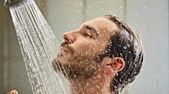 اشتباهاتی که نباید صبح در حمام مرتکب شوید