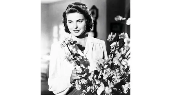 نیم‌ قرن پا به‌ پای زن زیباروی سینما +عکس