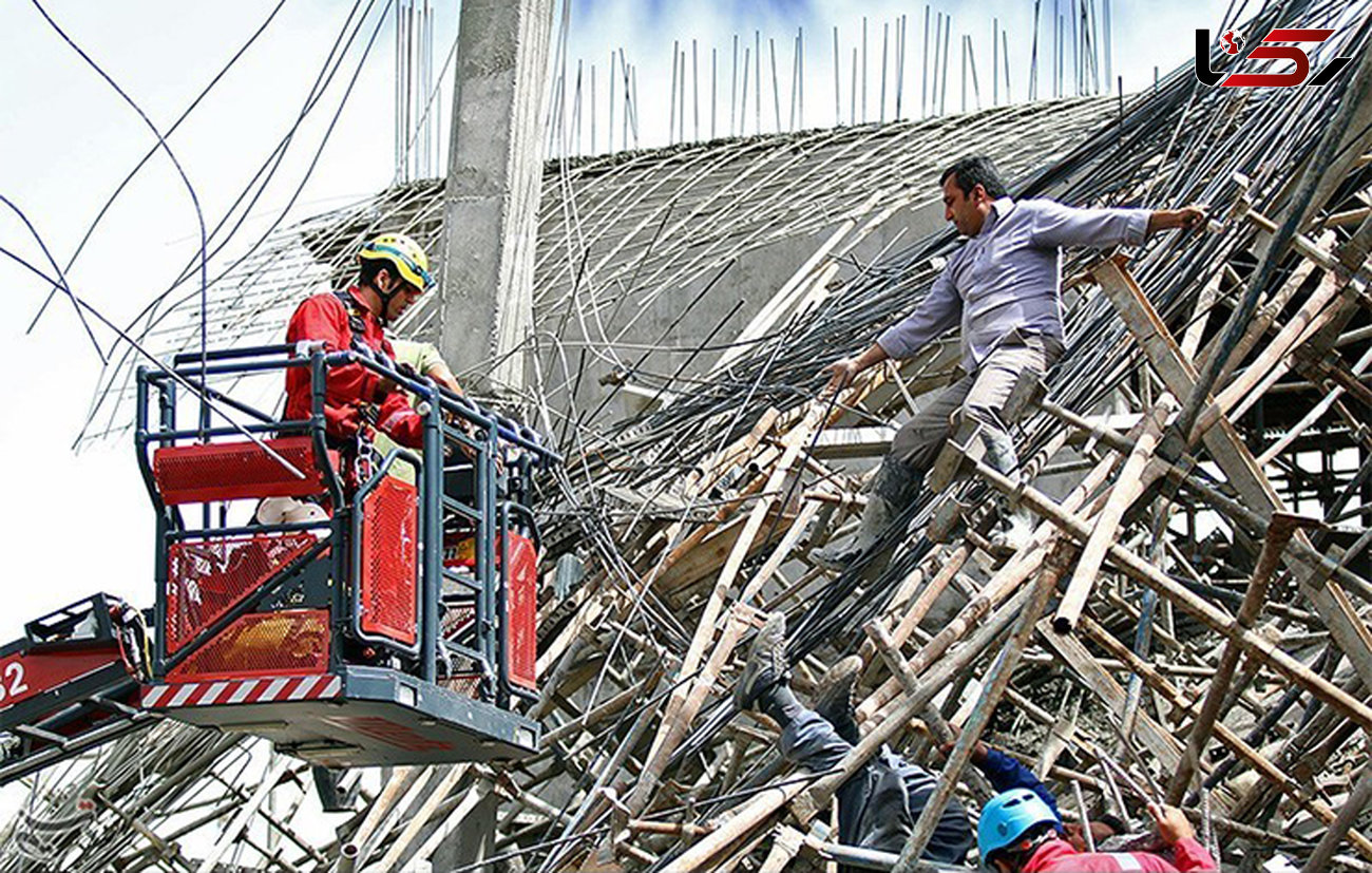 نجات ۶ نفر از ریزش ساختمان ۳ طبقه در جنت آباد تهران