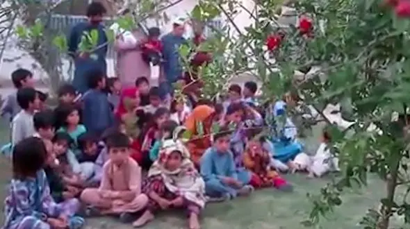  راننده کامیون ۷۰ ساله با ۶ زن و ۵۴ فرزند! + فیلم و عکس