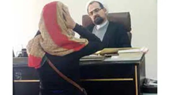 زندگی جهنمی در خانه شوهر شکاک / درخواست مهندس کامپیوتر برای گرفتن مهریه از استاد دانشگاه + عکس