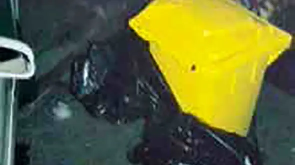 جسد دختر جوان روی صندلی خودرو راز دکتر قلابی را آشکارکرد+عکس