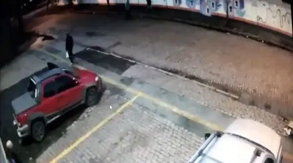 تیراندازی خونین بین پلیس و دزدان+ فیلم