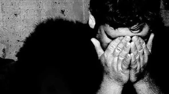 دخترم قربانی عشق خیابانی من است / زنم بی بندو بار بود