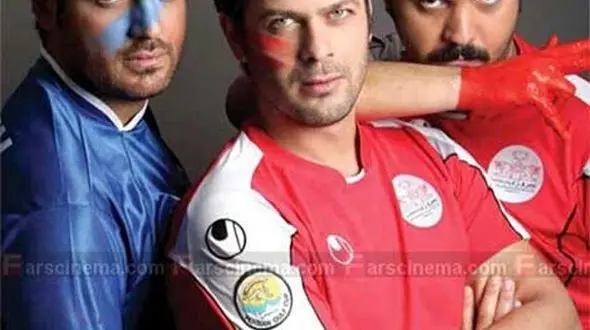 یک عکس از پژمان بازغی،کامبیز دیرباز و سام درخشانی در برابر بی حرمتی ها / مثلث دوستی فارغ از رنگ ها