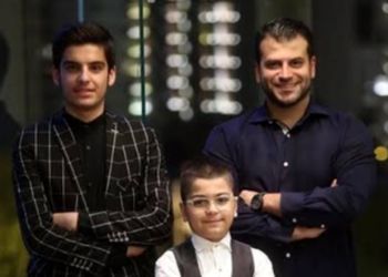 عکس/ «جواد جوادیِ جوان» در کنار «جواد جوادیِ نوجوان» در پشت‌صحنه بچه مهندس! 