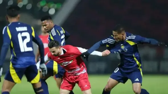 خط هافبک پرسپولیس با چالش جدید؛ دست خالی کارتال برای ماندن در کورس قهرمانی