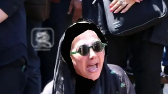 فیلم / گریه های جگرسوز زهرا داودنژاد در خانه ابدی رضا داوودنژاد / چه دل خونی داره خواهر آقای بازیگر !