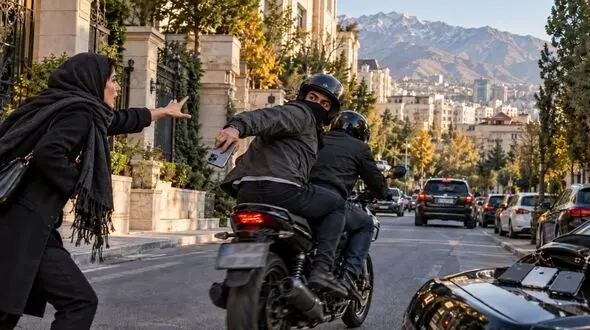 بازداشت سارق گوشی موبایل 450 میلیونی زن جوان در تهران + جزئیات