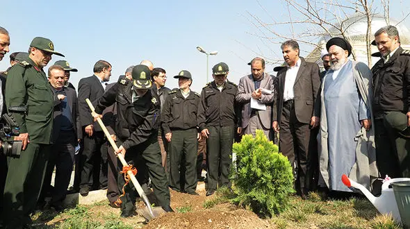 بهره مندی از طرح توسعه فضای سبز در اقدامات انتظامی + فیلم و عکس