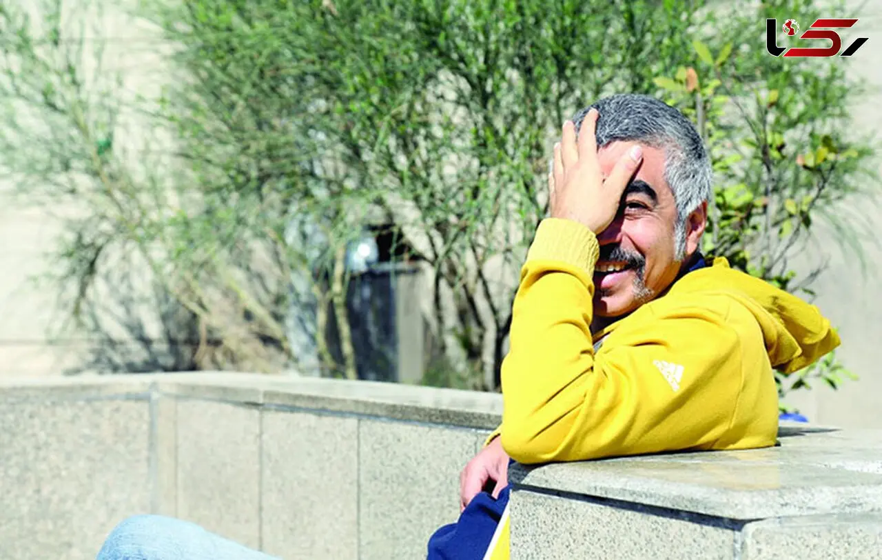 سروش صحت در کنار لیسانسه ها