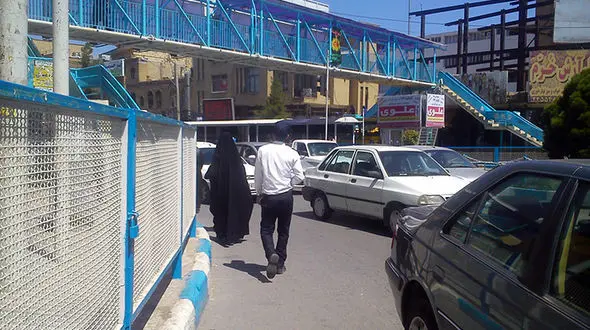 با مشت به جانش افتادم ولی وقتی در خورو باز شد، پاهایم سست شد!