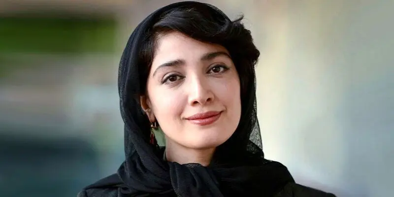استایل مینا ساداتی و بیوگرافی او