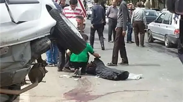 برخورد مرگبار 206 با تیر چراغ برق+عکس