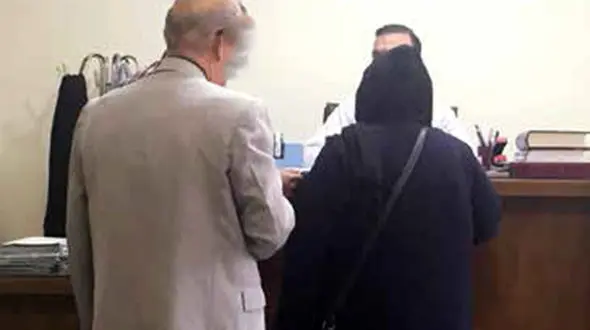 اشک‌های عروس خانم هنگام جدایی از داماد 91 ساله تهرانی+عکس