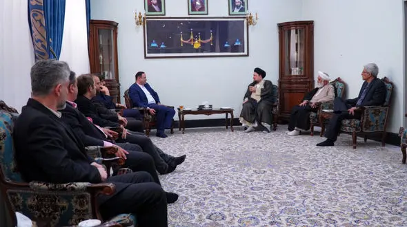 دیدار دبیر شورای عالی مناطق آزاد با آیت الله سید حسن خمینی