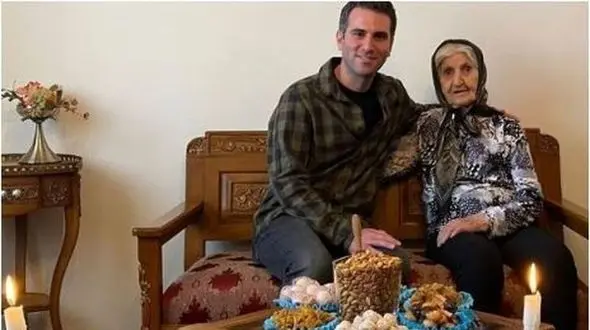 نگاهی به خانه اعیانی بازیگر فیلم تاسیان هوتن شکیبا با حیاط خلوتی بهاری و سرسبز+عکس