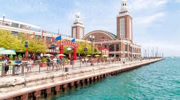 در سفر به شیکاگو به این رستوران ها سری بزنید