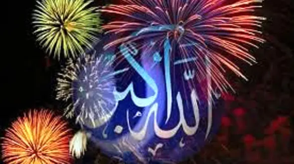 طنین گلبانگ الله اکبر از گلدسته های حرم رضوی و نورافشانی آسمان مشهد