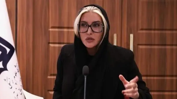 واکنش فریبا نادری به انتقادات: نمی‌دانید بی آبرویی چه آبرویی است! 