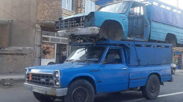 تصویری عجیب از دو نیسان
