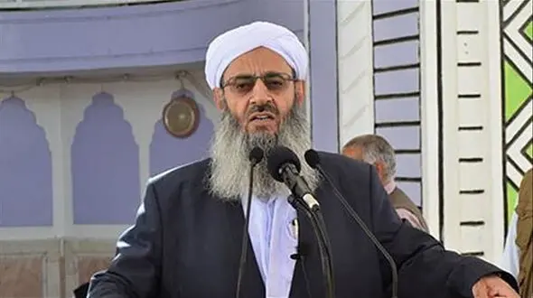 مولوی عبدالحمید: اگر واکسنی هم باشد بزرگان قوم در مرکز استفاده می‌کنند !