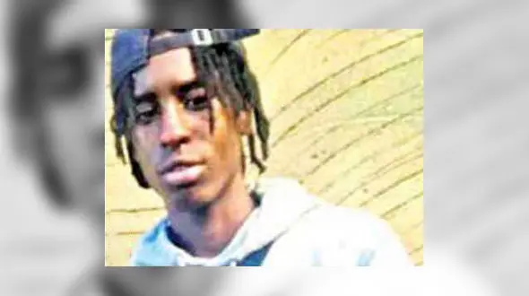 قتل وحشیانه یک جوان در مقابل مردم وحشت زده خیابان 