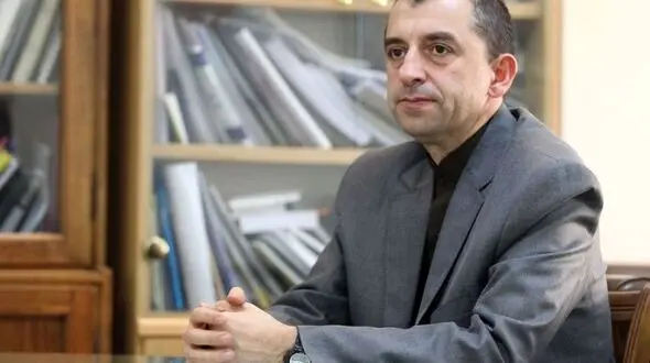 خشکسالی های پی در پی دریاچه ساوه را خشکانده/تهران یک شهر ساحلی بود؟