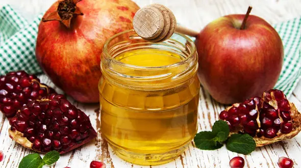 طرز تهیه معجون انار و عسل / ماسک انار و عسل / خواص ترکیب آب انار و عسل