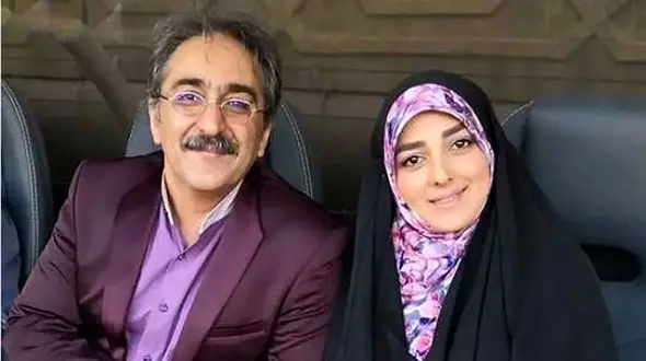 نگاهی به مانتوی تابستانی و دخترانه با طرح توت فرنگیِ ستاره سادات قطبی در ویلایشان در تهران +عکس/ خانم مجری هر چی بپوشه بهش میاد