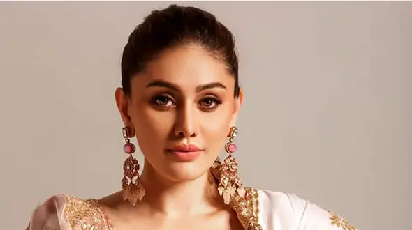 درگذشت زیباترین خانم بازیگر هندی  ! / زیبایی جان  زاریوالا  را گرفت ! + عکس