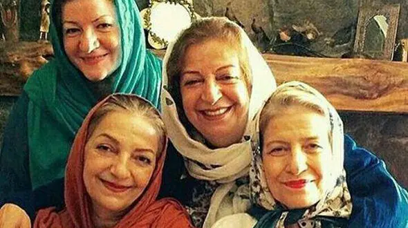 خانواده پرجمعیت هنرمند زن مشهور ایرانی +عکس تمامی خواهران 