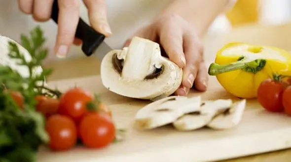 خوشمزه هایی که به زیبایی دندان ها کمک می کنند