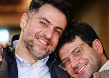 فیلم /   علی ضیا: میدونستین من و روزبه حصاری، بازیگر سریال «بچه مهندس» باجناق هستیم؟ / ببینید چی رو کرد ....