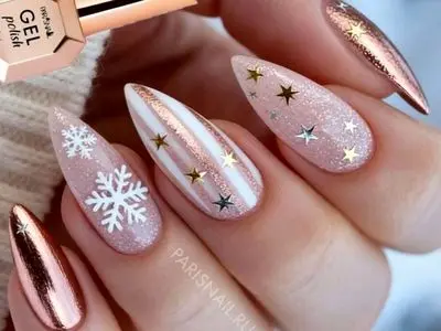 طرح برف روی ناخن؛ جلوه ای جذاب برای روزهای سرد