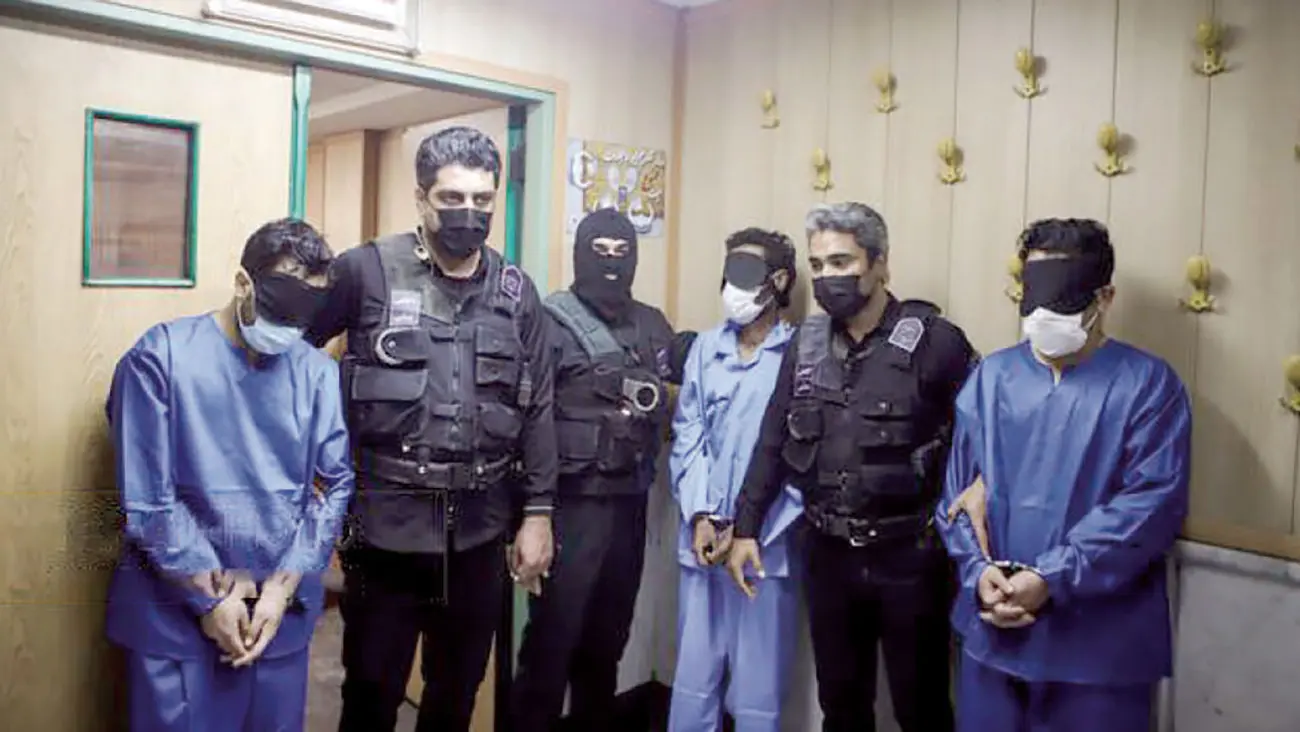 حکم اعدام درملاءعام برای گانگسترهای بی رحم مشهد / مقابل چشمان مادر فرزندش را کشتند