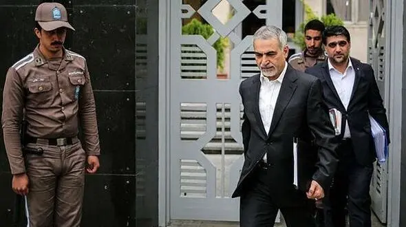 حسن فریدون قبل از استقرار در زندان اوین به مرخصی رفت!