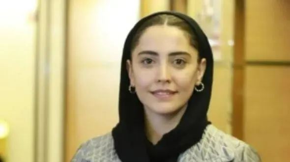 فیلم دکوراسیون شیک و مدرن خانه شبنم قربانی بازیگر سریال طوبی / از پیانو وسط خانه تا گلیم های سنتی و بالکن با صفا!