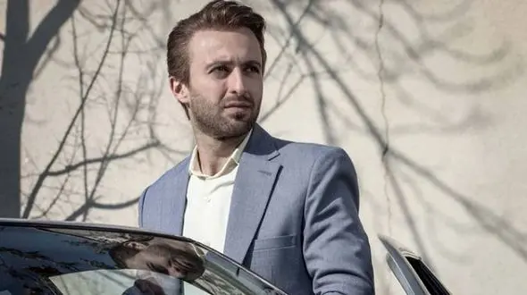 عاشقانه حسام محمودی بازیگر سریال باخانمان با همسرش