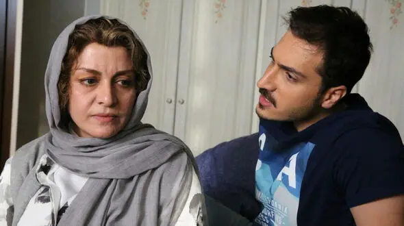  سینا سرلک برای زیر سقف دودی خواند+فیلم