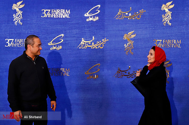 ژست‌های رامبد جوان و نگار جواهریان پیش از نمایش «طلا»