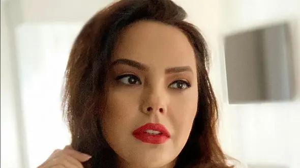 لباس عروس جنجالی و ایرانی ابرو گوندش همسر سابق رضا ضراب/ عکس ستاره بی بدیل موسیقی پاپ ترکیه در سن 16 سالگی!