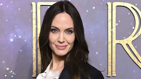 آنجلینا جولی و دختر زیبایش که کمتر او را دیده‌اید