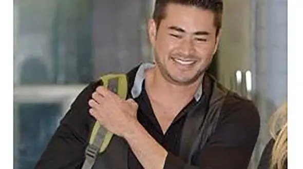 نخستین مرد باردار دنیا عاشق پرستارش شد+ عکس